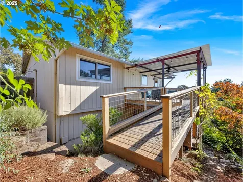 1870 Hemlock Street West Linn OR 97068