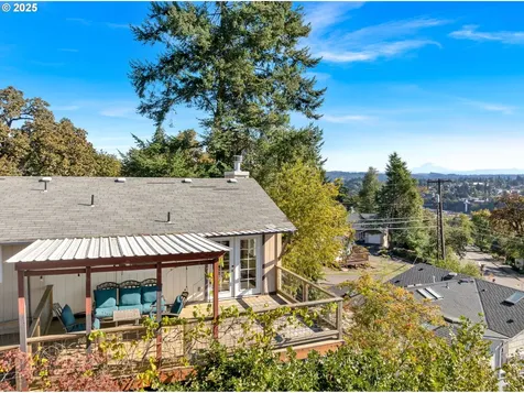 1870 Hemlock Street West Linn OR 97068