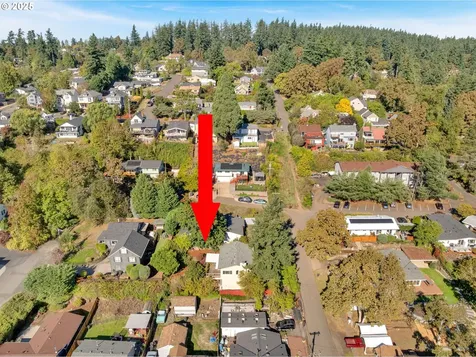 1870 Hemlock Street West Linn OR 97068