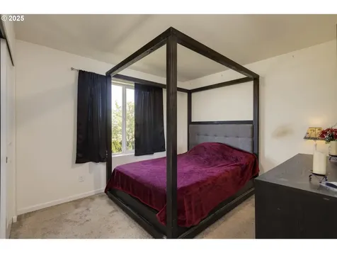 1941 NW Haun Drive Mcminnville OR 97128