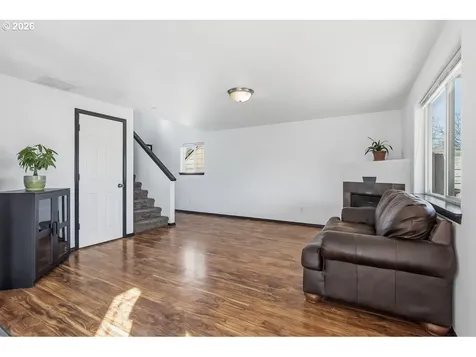 319 Berkley Avenue Molalla OR 97038