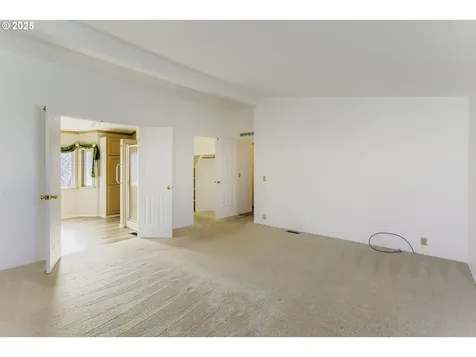 4303 Settlers Loop Forest Grove OR 97116
