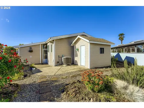 4303 Settlers Loop Forest Grove OR 97116