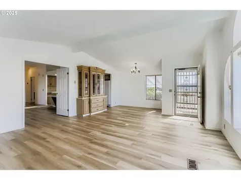 4303 Settlers Loop Forest Grove OR 97116