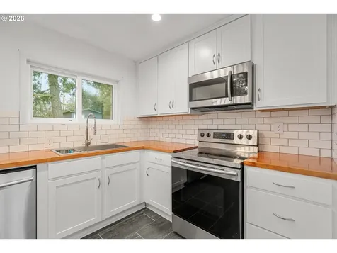 12317 SE Tibbetts Street Portland OR 97236