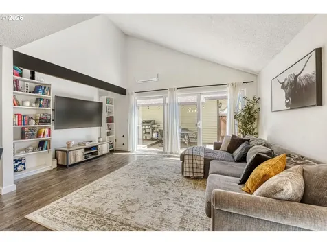 15787 SW Village Circle Beaverton OR 97007