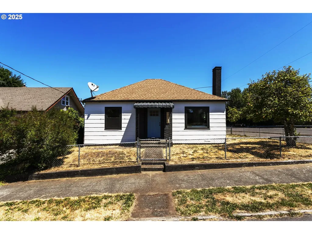 1215 12th Street Oregon City OR 97045