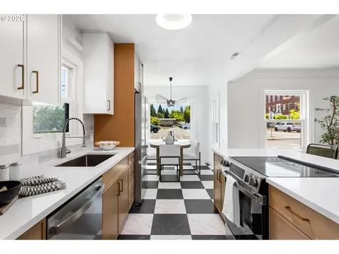1215 12th Street Oregon City OR 97045