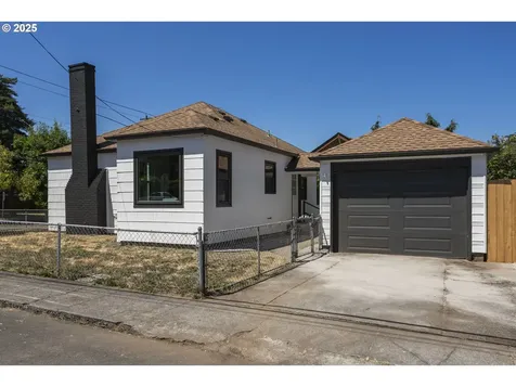 1215 12th Street Oregon City OR 97045