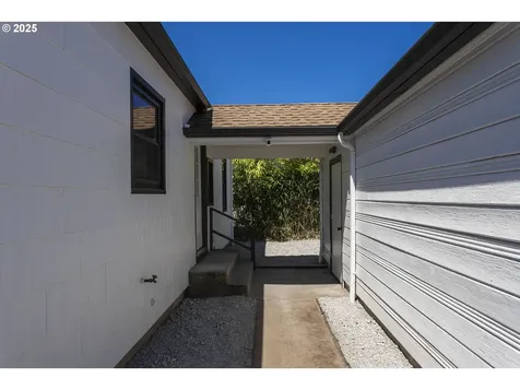 1215 12th Street Oregon City OR 97045