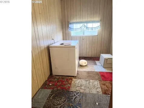 684 E 10th Street Coquille OR 97423