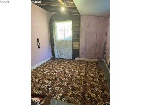 684 E 10th Street Coquille OR 97423
