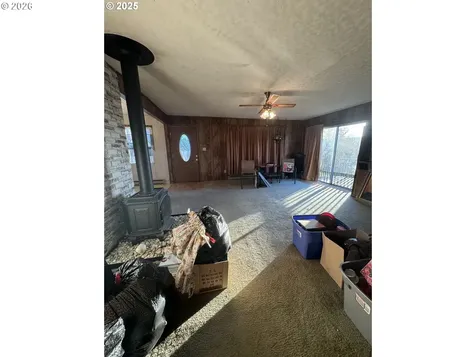 684 E 10th Street Coquille OR 97423
