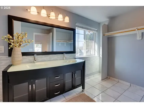 7301 NE Shaleen Street Hillsboro OR 97124