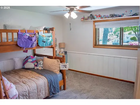 322 W Hickory Street Roseburg OR 97471