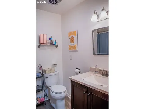 322 W Hickory Street Roseburg OR 97471