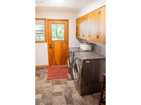322 W Hickory Street Roseburg OR 97471