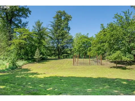 322 W Hickory Street Roseburg OR 97471