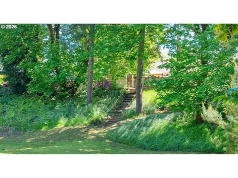 322 W Hickory Street Roseburg OR 97471