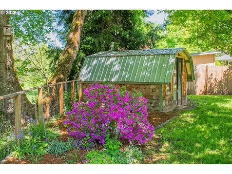 322 W Hickory Street Roseburg OR 97471