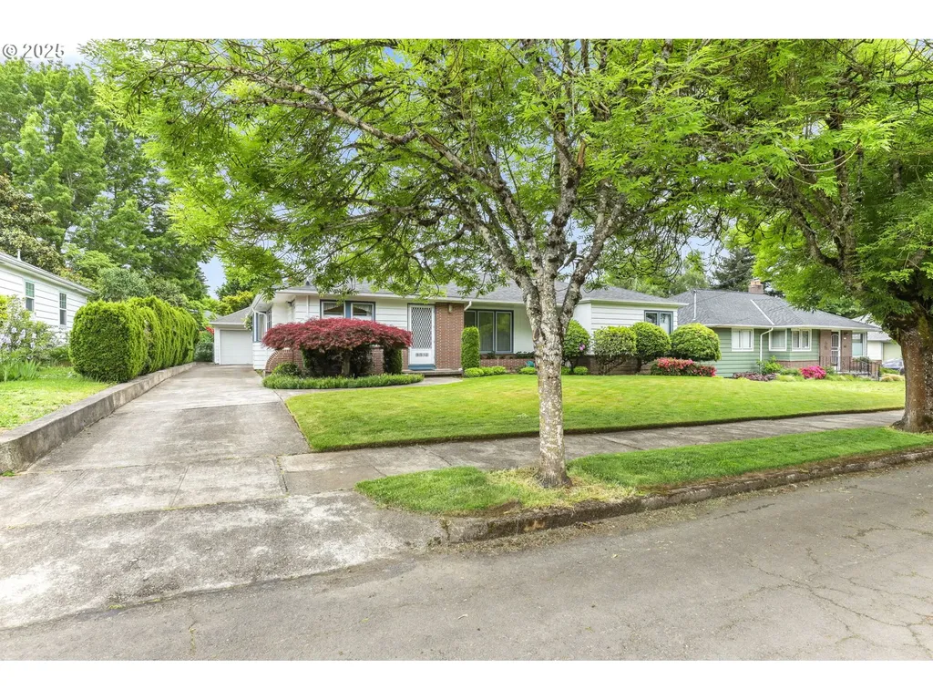 3532 SE Insley Street Portland OR 97202