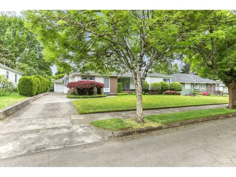 3532 SE Insley Street Portland OR 97202