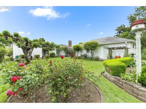 3532 SE Insley Street Portland OR 97202