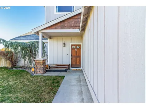 382 NW Crestview Court Hermiston OR 97838