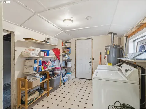 731 11th Avenue Seaside OR 97138