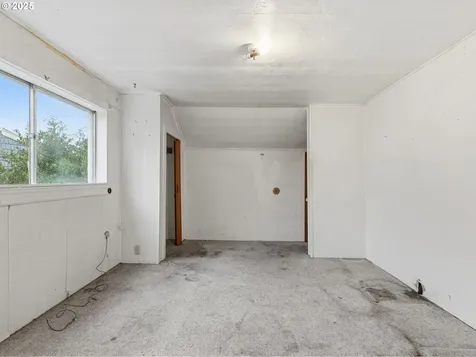 731 11th Avenue Seaside OR 97138