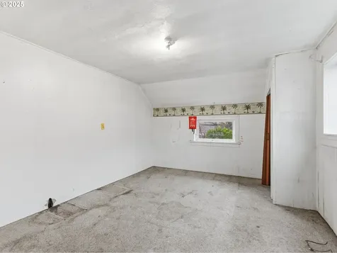 731 11th Avenue Seaside OR 97138