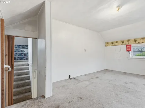 731 11th Avenue Seaside OR 97138