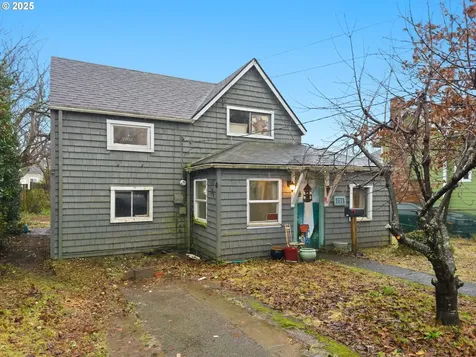 731 11th Avenue Seaside OR 97138