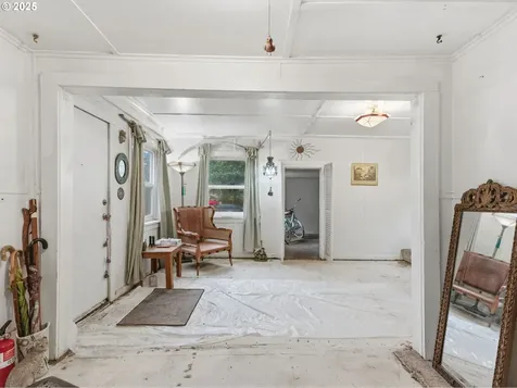 731 11th Avenue Seaside OR 97138