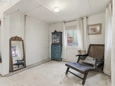 731 11th Avenue Seaside OR 97138
