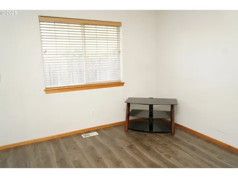 507 Littlewood Lane Eugene OR 97404