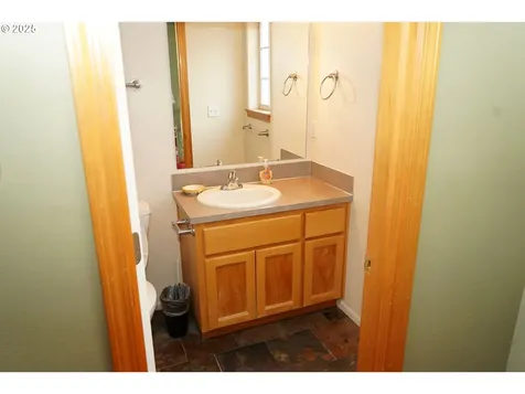 507 Littlewood Lane Eugene OR 97404