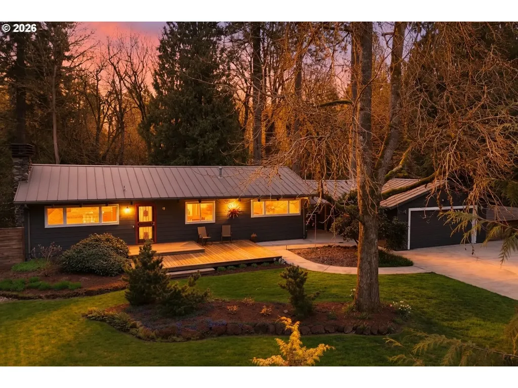19022 Old River Drive West Linn OR 97068