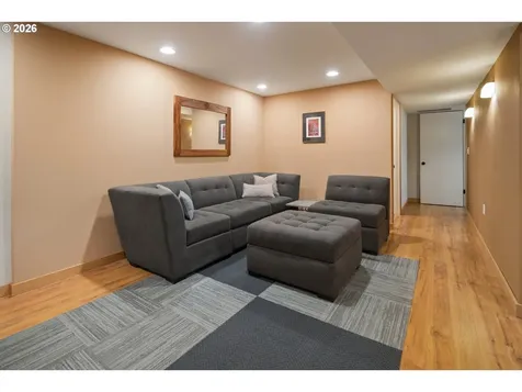 19022 Old River Drive West Linn OR 97068