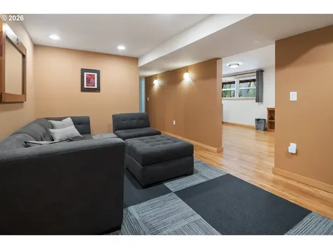 19022 Old River Drive West Linn OR 97068