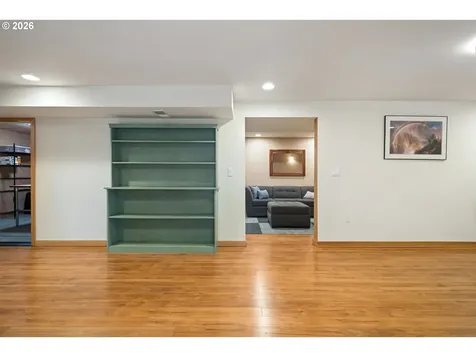 19022 Old River Drive West Linn OR 97068