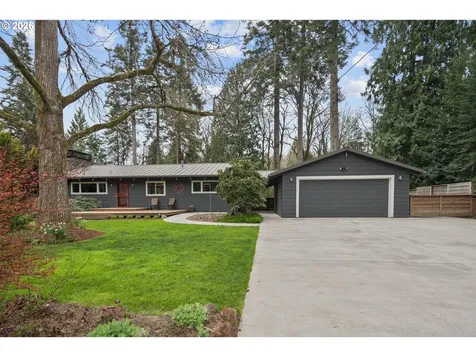 19022 Old River Drive West Linn OR 97068
