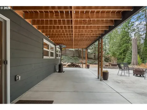 19022 Old River Drive West Linn OR 97068