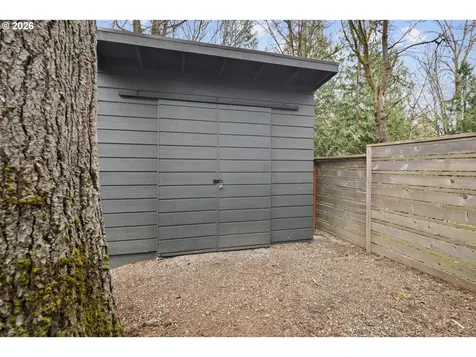 19022 Old River Drive West Linn OR 97068