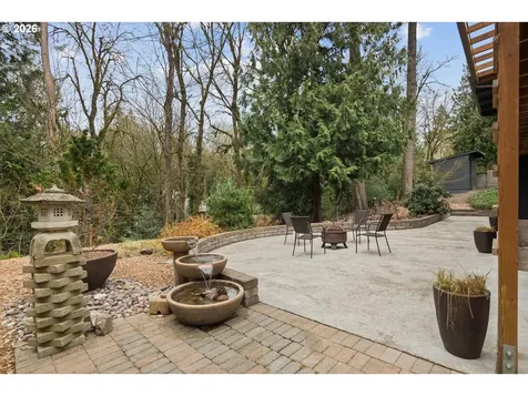 19022 Old River Drive West Linn OR 97068