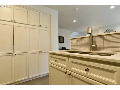 20382 SW Monson Street Beaverton OR 97003