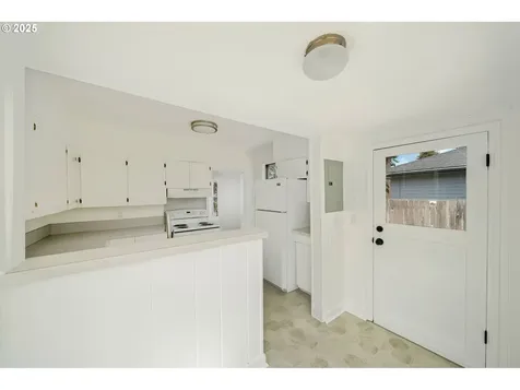 2122 NE 86th Avenue Portland OR 97220
