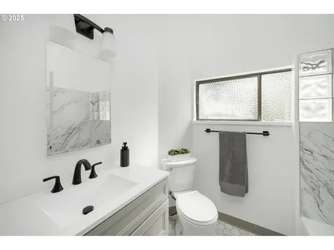 2122 NE 86th Avenue Portland OR 97220