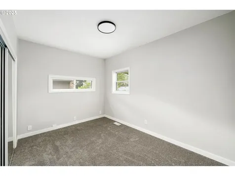 2122 NE 86th Avenue Portland OR 97220