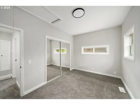 2122 NE 86th Avenue Portland OR 97220
